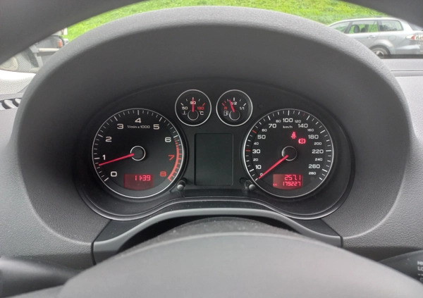 Audi A3 cena 28200 przebieg: 179000, rok produkcji 2010 z Jasło małe 121